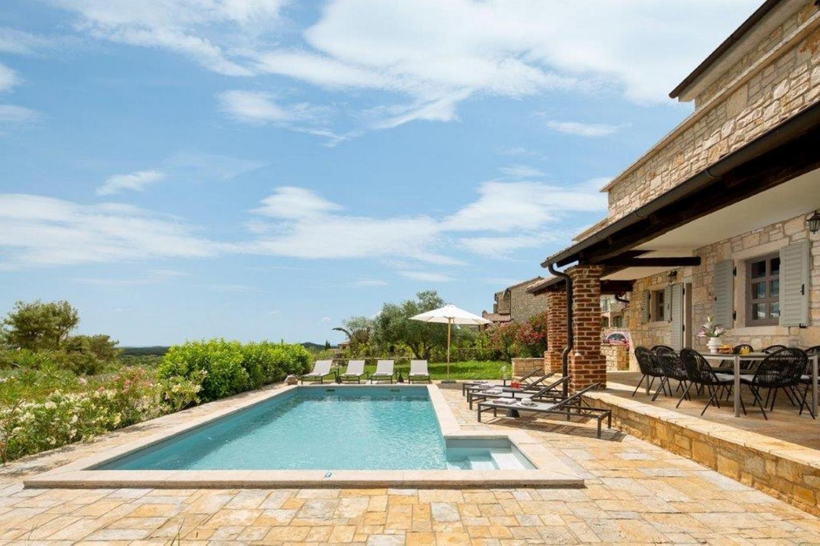 Rustic Villa Rubus & Sylbum With A Pool Sveti Lovreč Pazenatički Exterior foto